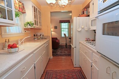 617 Washington St unit 105, Wellesley, MA 02482 - photo 6