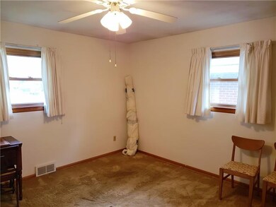 639 Virginia Ave, Indiana, PA 15701 - photo 4