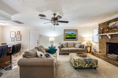 8939 Pado St, Houston, TX 77055 - photo 6