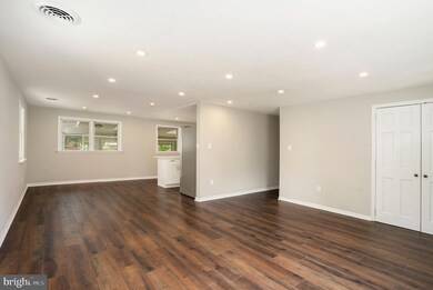 744 Mearns Rd, Warminster, PA 18974 - photo 3