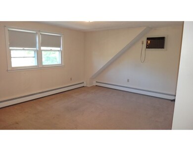 62 Primrose Hill Rd unit 2nd Flr, Dracut, MA 01826 - photo 7