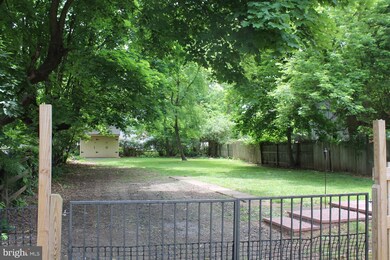 1214 W Broad St, Quakertown, PA 18951 - photo 3