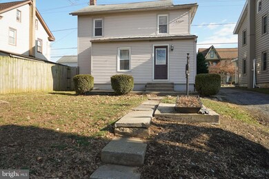 122 N Ronks Rd, Ronks, PA 17572 - photo 3