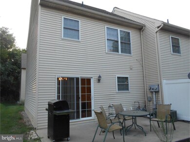 1 Weiser Ct unit 1, Womelsdorf, PA 19567 - photo 2