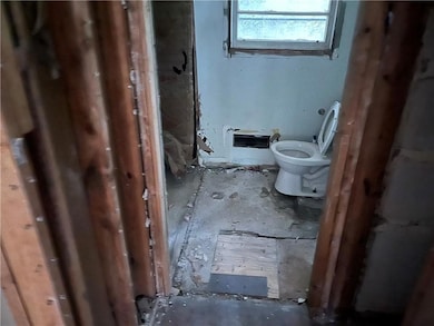 2885 Laguna Dr, Decatur, GA 30032 - photo 2