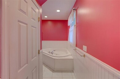 24 Crockett St, Warwick, RI 02889 - photo 7