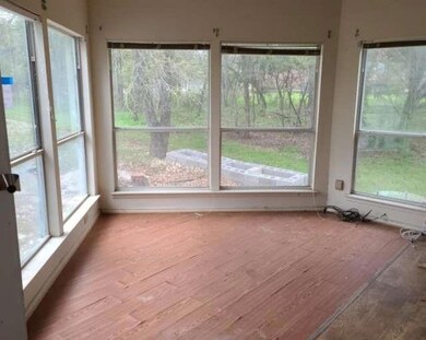 1152 Elm Grove Ct, Whitney, TX 76692 - photo 4