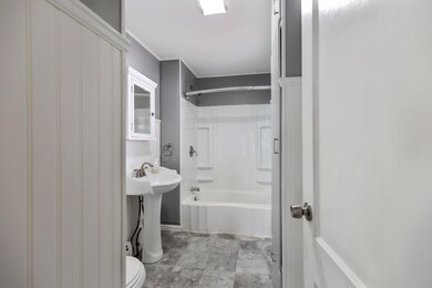 271GraniteStreetBiddeford_003