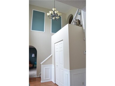 Entry/Foyer.