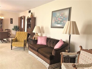 Living Room - 3