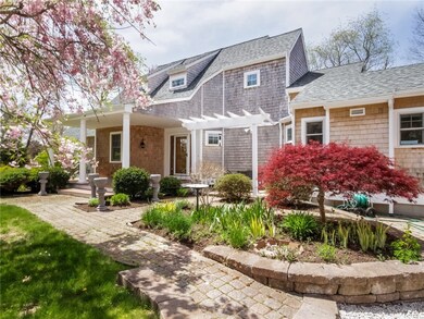 27 N Niantic Dr, Charlestown, RI 02813 - photo 2