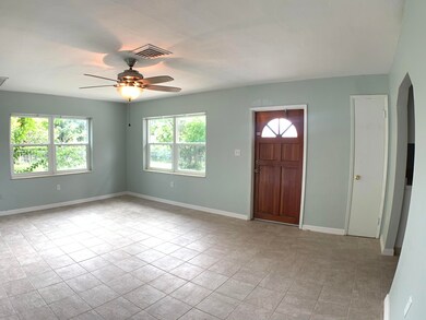 1402 N Fiske (16)