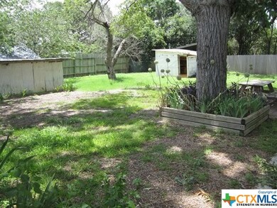 1313 W San Antonio St, San Marcos, TX 78666 - photo 5