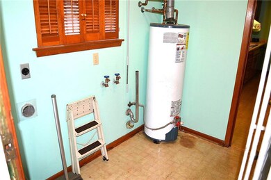 Indoor laundry room