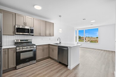 306 Bergen Ave unit 403, Jersey City, NJ 07305 - photo 3