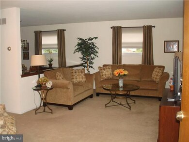 unlisted-address, Essington, PA 19029 - photo 4