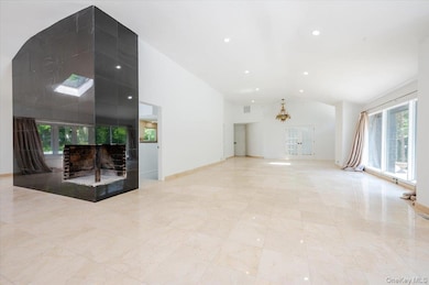 452 E Shore Rd, Great Neck, NY 11024 - photo 6