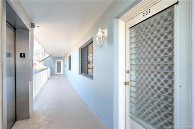 10 NE Plantation Rd unit 203, Stuart, FL 34996 - photo 6