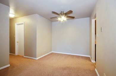 17975 Amherst Ct unit 102, Country Club Hills, IL 60478 - photo 4