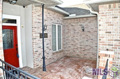 What a great place to socialize with neighbors or 