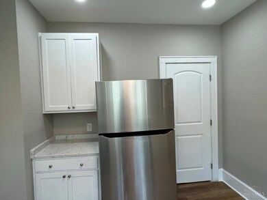 2215 Superior Ave, Middletown, OH 45044 - photo 3