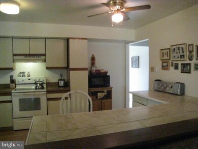 1276 Needham Cir, Hatfield, PA 19440 - photo 4