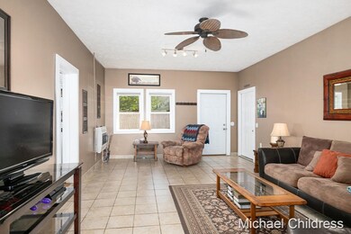 410 Hunt St SE, Lowell, MI 49331 - photo 3