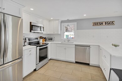 401 Beechwood St, Cohasset, MA 02025 - photo 3