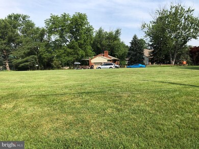 4930 Princess Anne Ct, Fairfax, VA 22032 - photo 3