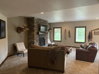 unlisted-address, Yankton, SD 57078 - photo 7