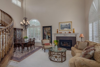 007_Living Room