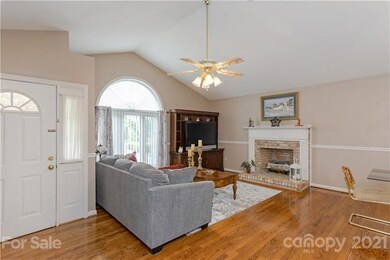 104 Serenity Cir, Hendersonville, NC 28792 - photo 5