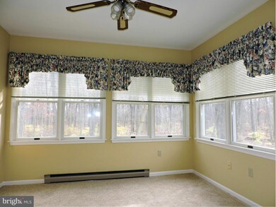 18031 Putter Dr, Hagerstown, MD 21740 - photo 7