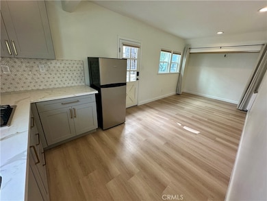 933 Bayview Dr, Hermosa Beach, CA 90254 - photo 2