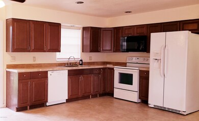 822 Morning Side - Kitchen 1