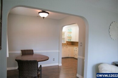 1320 Calapooia St SW, Albany, OR 97321 - photo 4