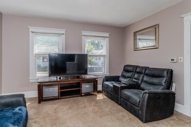 50 Duryea St, Springfield, MA 01104 - photo 4
