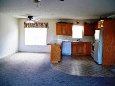 Kitchen/Dining