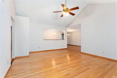 59202 Fairwind Dr, Elkhart, IN 46517 - photo 6