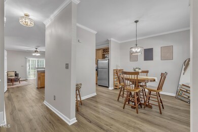 06-29-1725 TW Alexander Dr 204-1