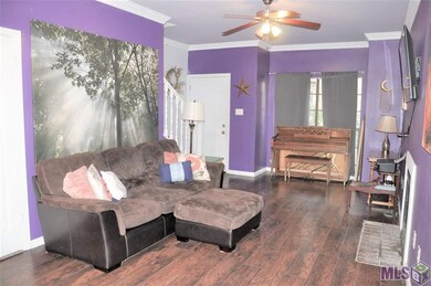 2811 S Roth Ave unit D, Gonzales, LA 70737 - photo 2