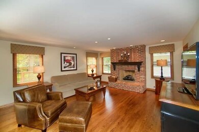 396 S Poplar Ave, Elmhurst, IL 60126 - photo 5