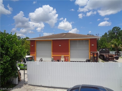 805 Andover Ave, Lehigh Acres, FL 33974 - photo 4