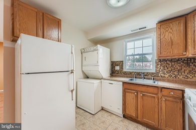 11906 Tarragon Rd unit I, Reisterstown, MD 21136 - photo 2