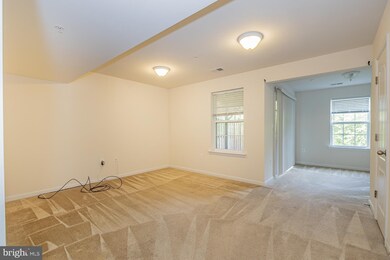 102 Thomasson Ct, Capitol Heights, MD 20743 - photo 5