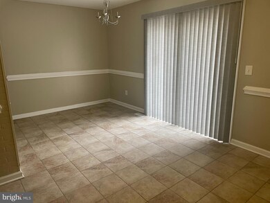 539 Jamestown Ct, Edgewood, MD 21040 - photo 5