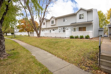 1517 34 1 2 Ave S, Fargo, ND 58104 - photo 2