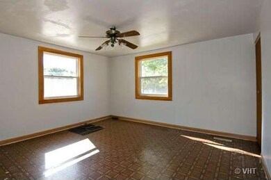 144 Sioux Ave, Carpentersville, IL 60110 - photo 5