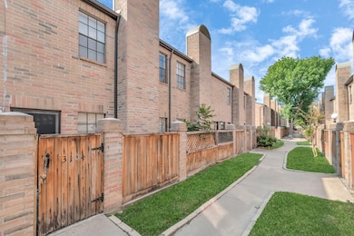Gated access from street