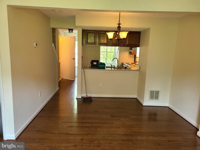 9247 Redbridge Ct, Laurel, MD 20723 - photo 6